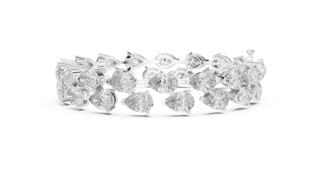 Luxury 0.50-CT pear-shaped Diamond Bracelet in 14-KT White Gold