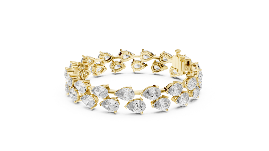 Luxury 0.50-CT pear-shaped Diamond Bracelet in 14-KT White Gold