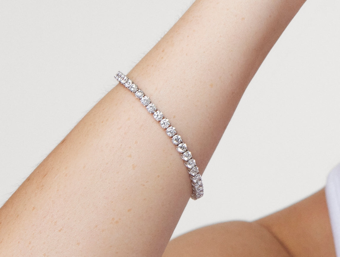 Lab-Grown Diamond Medium Tennis Bracelet - E/F color, 6.5" length | White