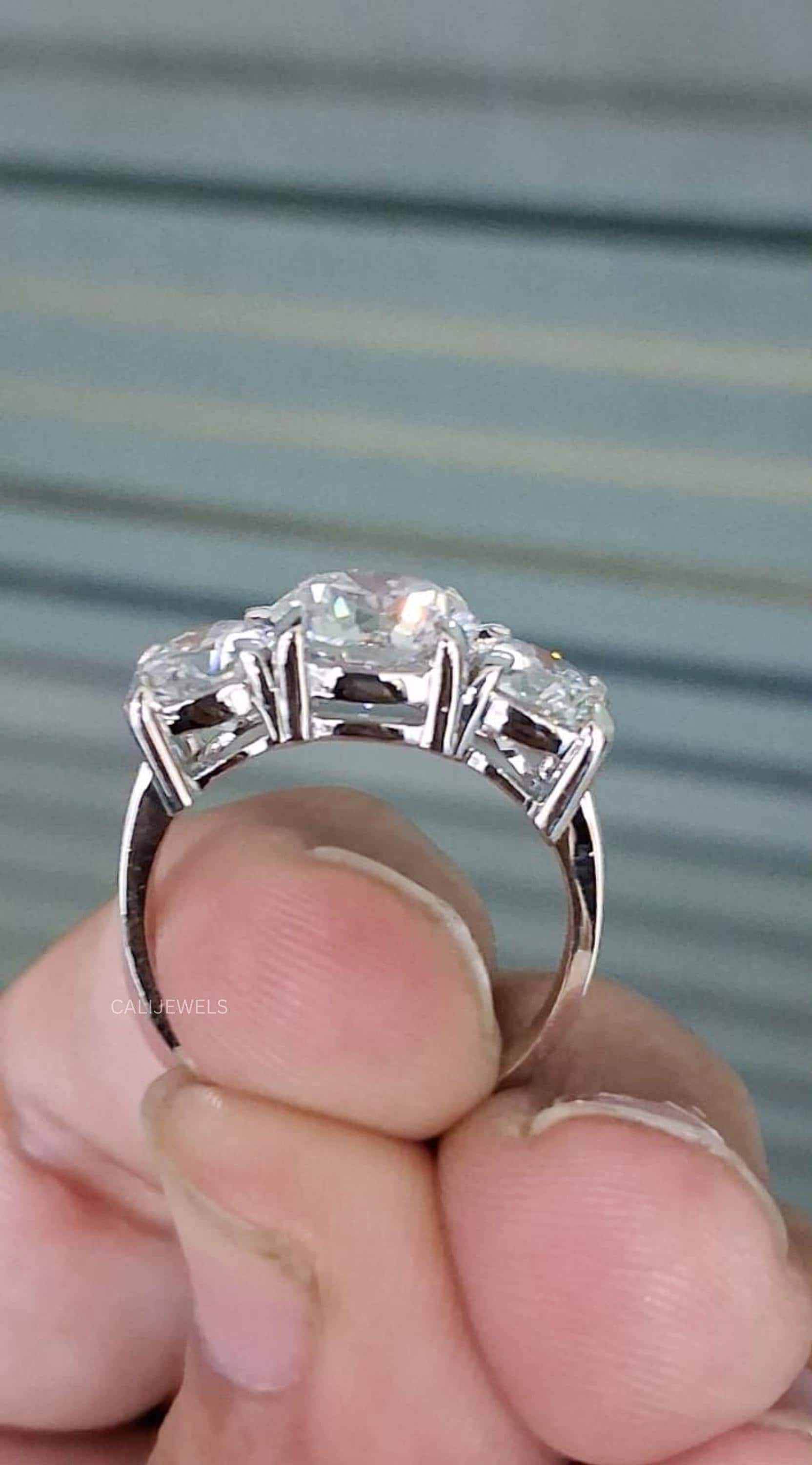 Three Stone Round Cut Lab Grown Diamond Ring