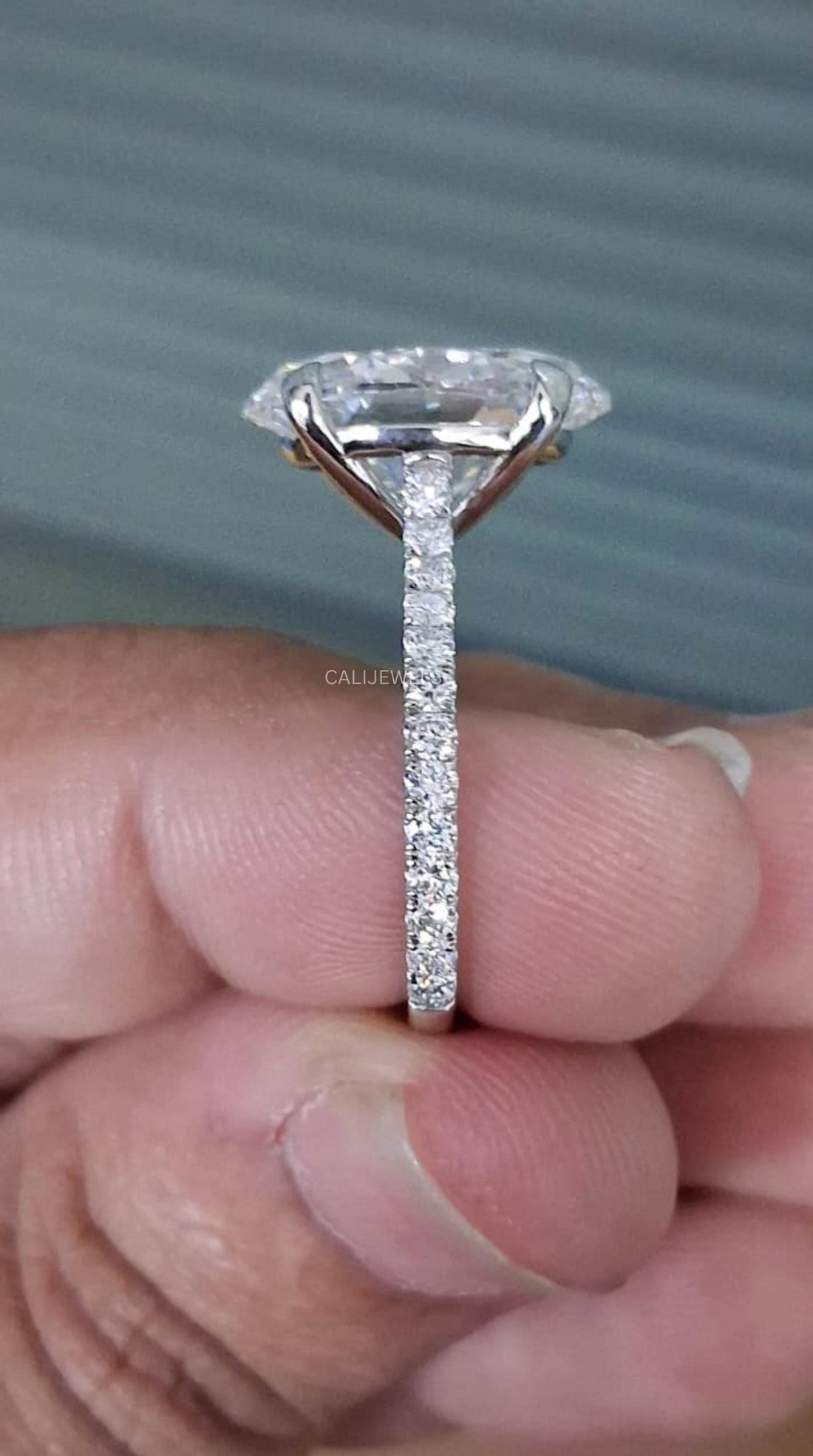 Oval Cut Lab Grown Diamond Engagement Ring