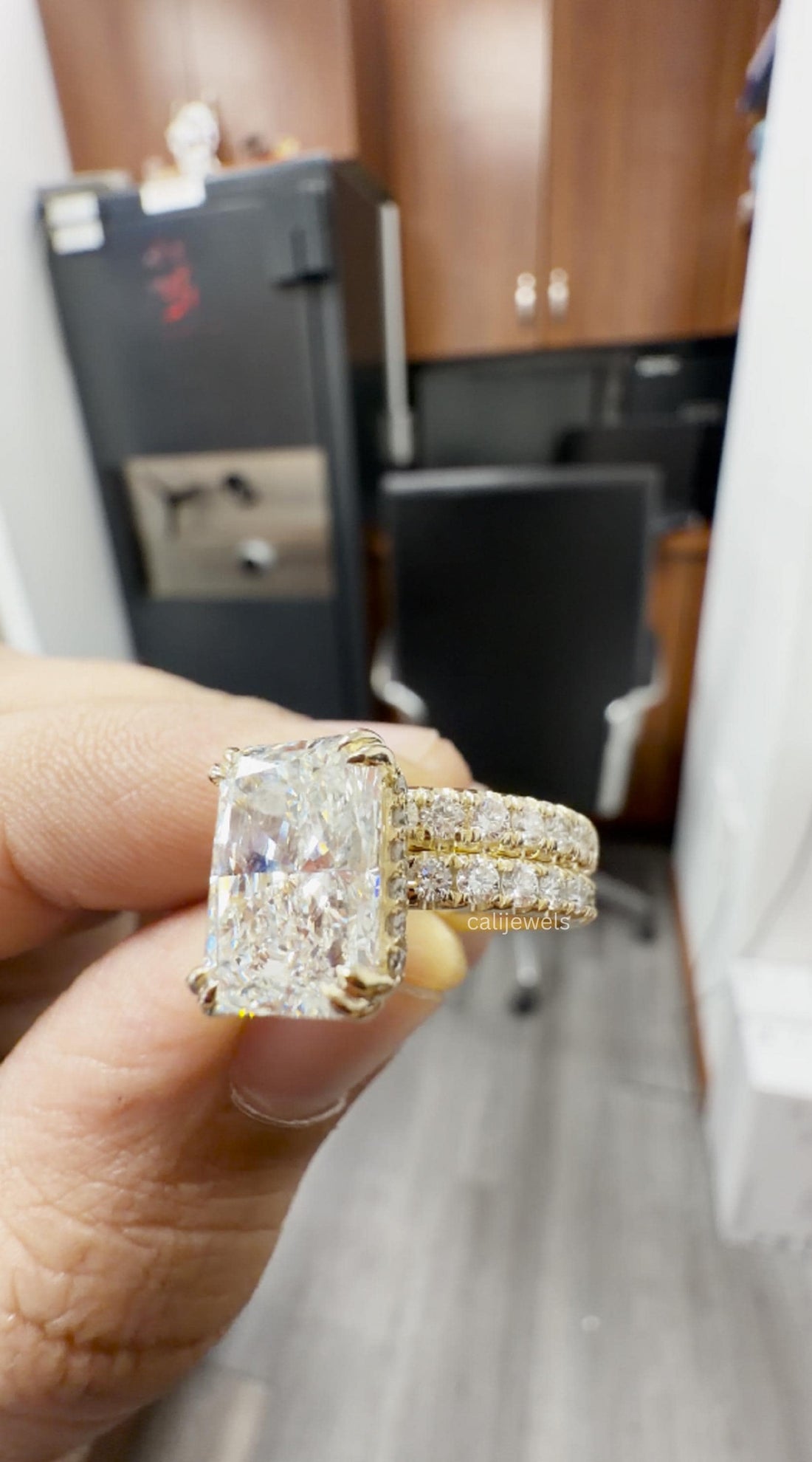 Radiant Cut Lab Diamond Wedding Ring Set