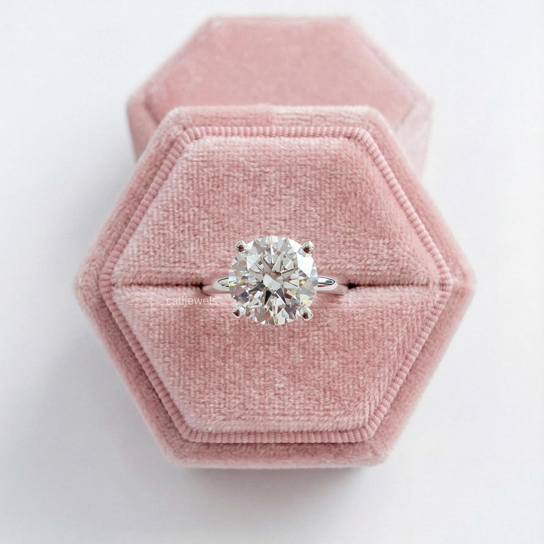 3.00 CT Round Cut Lab Grown Diamond Engagement Ring